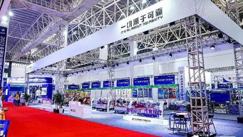 原厂手机充电器：揭秘其优势与潜在风险